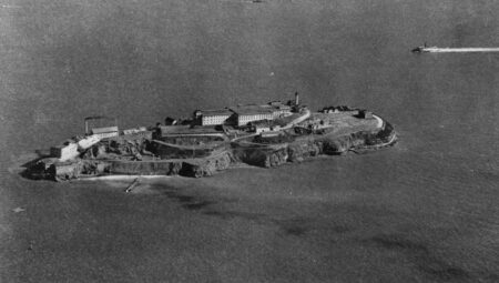 Gizemli  1962 kaçışı ve gerçekler: Ünlü Alcatraz hapishanesinden kaçmak imkansız mıydı?