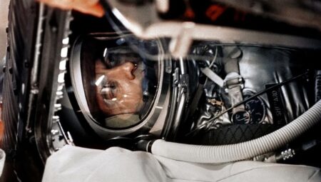 Uzaya çıkan birinci astronota “idrarını altına yaptırtan” yanılgı