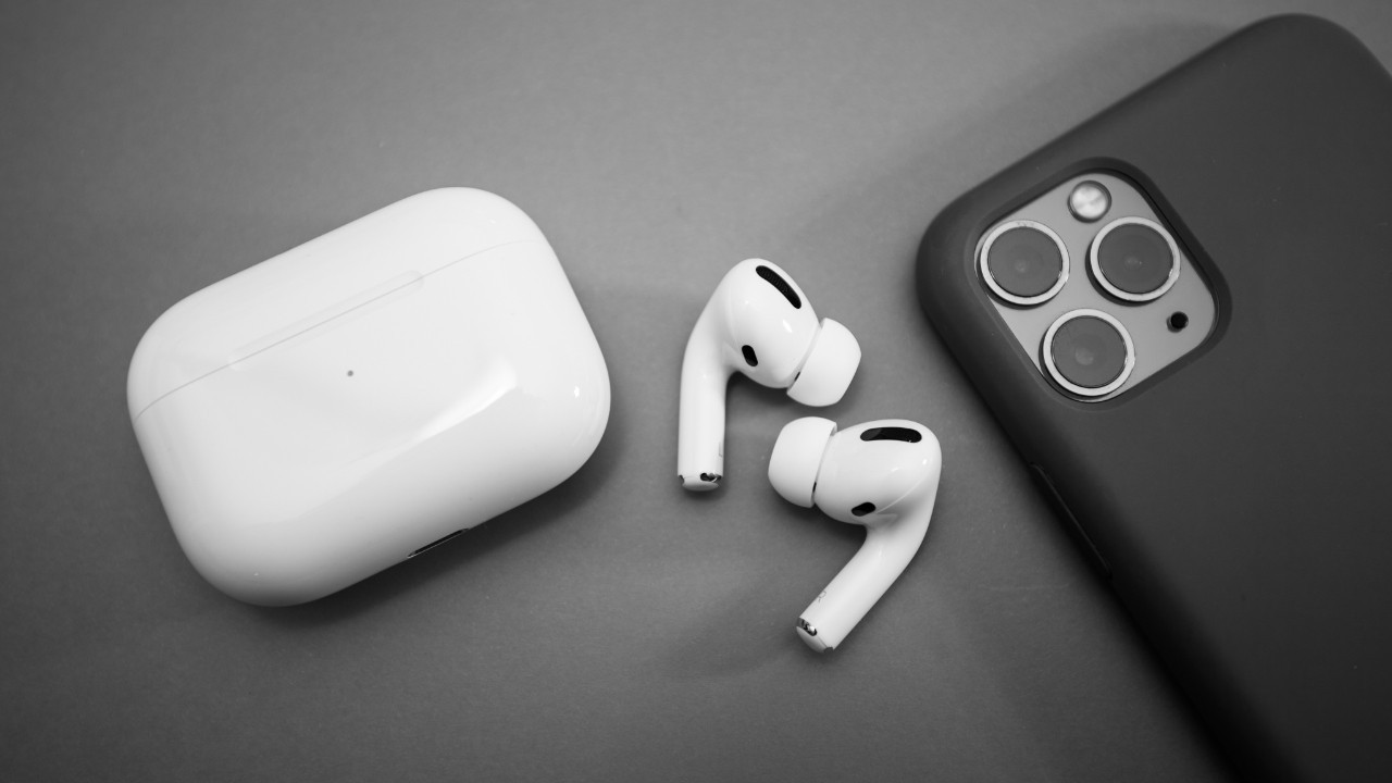 AirPods Pro 3, kalp atış suratı ve sıcaklık sensörleriyle gelebilir