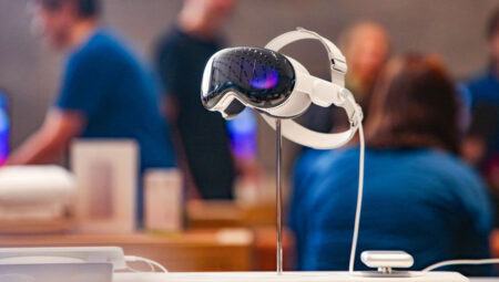 Apple Vision Pro güncelleniyor: M4 çip ve yeni baş kayışı yolda