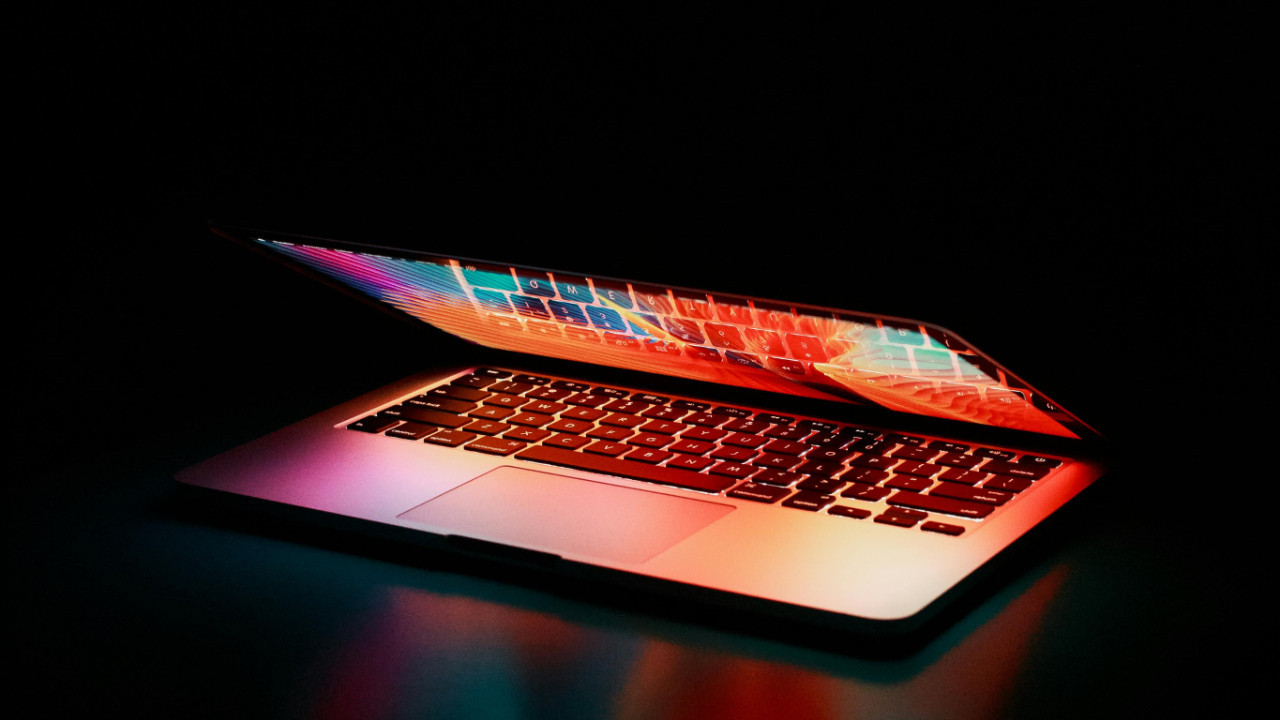 Apple’dan 20 yıl sonra bir birinci: Bu yıl yeni bir MacBook Pro görmeyebiliriz