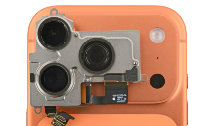 iFixit açıkladı: iPhone 17 Pro’da oluşan çiziklerin sebebi ne?
