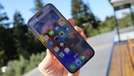 iPhone 17 Pro ve Pro Max’ten yeni sızıntılar: SIM kart yuvası olacak mı?