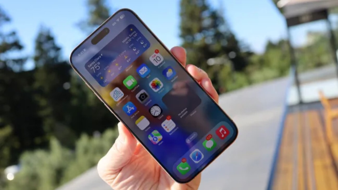 iPhone 17 Pro ve Pro Max’ten yeni sızıntılar: SIM kart yuvası olacak mı?