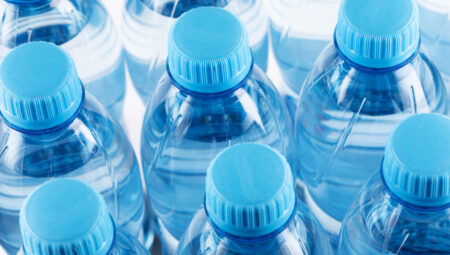 Plastik şişede satılan suların son kullanım tarihi var mı? Var ancak…