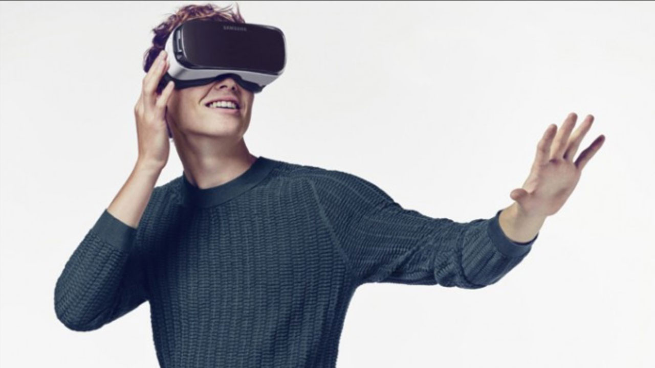 Samsung’dan üçüncü tanıtım aktifliği sürprizi: Üçe katlanan telefon mu geliyor?