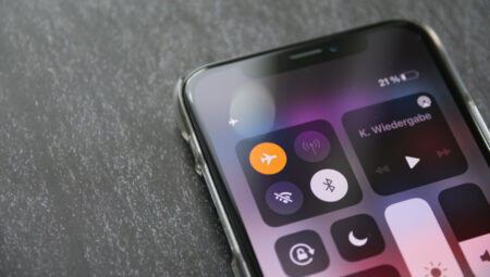 Telefonunuz güzel çekmiyor mu? Uçak Modu hilesini deneyin!