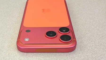 “Turuncu aldım, pembe oldu”: iPhone 17 Pro’da renk değişimi krizi