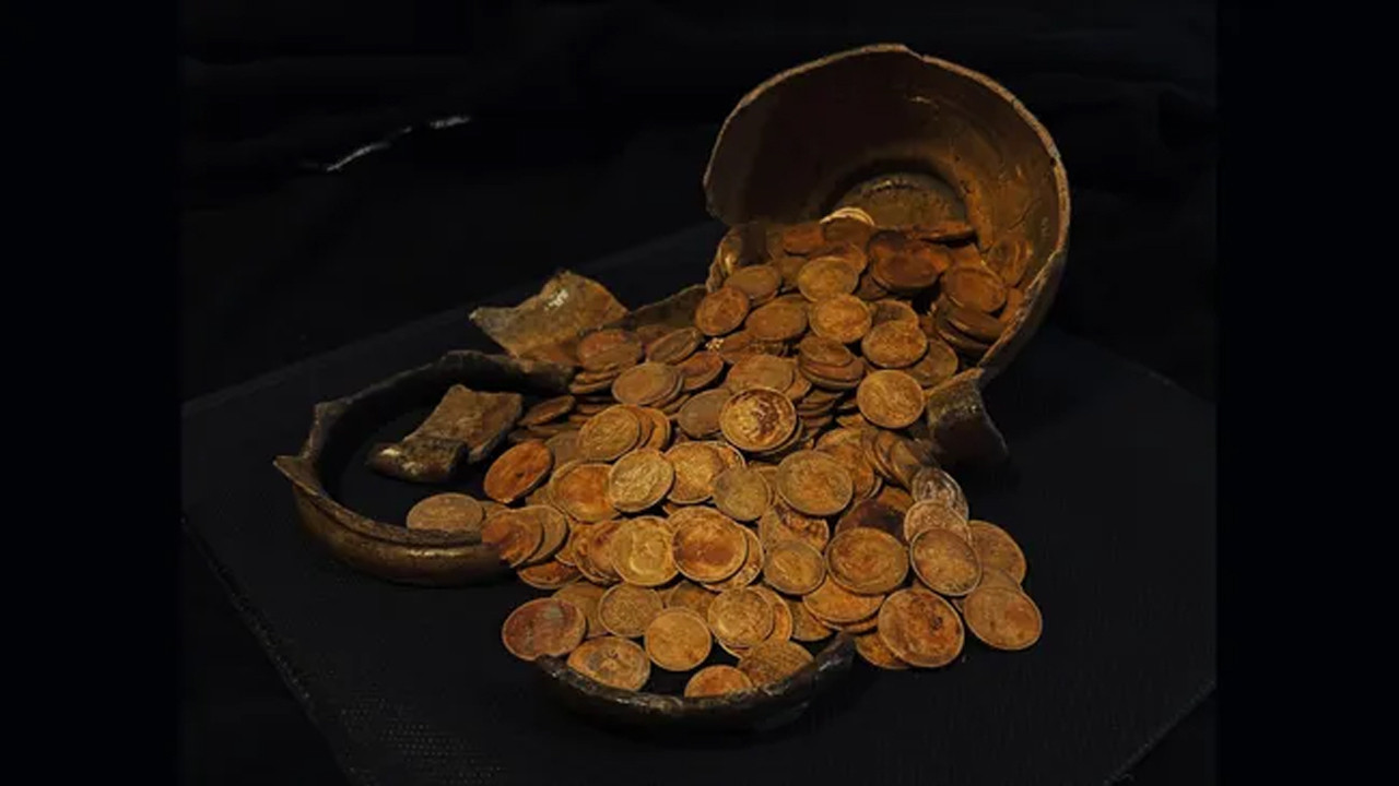 1917 Sovyet ihtilalinden kalan define, bedeliyle dudak uçuklatıyor