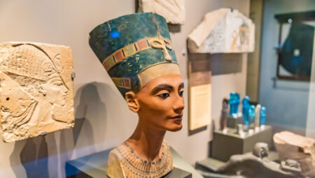 3.000 yıllık kovalamaca bitiyor mu? Nefertiti’nin kayıp mezarı için “yüzyılın keşfi” kapıda