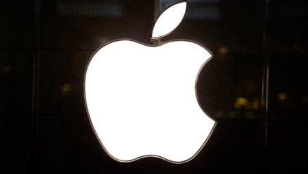 Apple’ın kuruluş dokümanı açık artırmada: 4 milyon dolarlık kağıt modülünün öyküsü