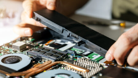 Bataryasız laptop kullanmak yanlışsız mu?