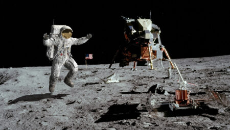 Büyük kusur: NASA, Ay’a ayak basışımızın görüntüsünü kazara nasıl sildi?