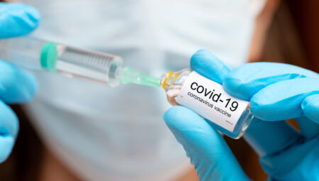 COVID-19 mRNA aşısı hakkında ezber bozan araştırma: Aşı olanlar daha az ölüyor!