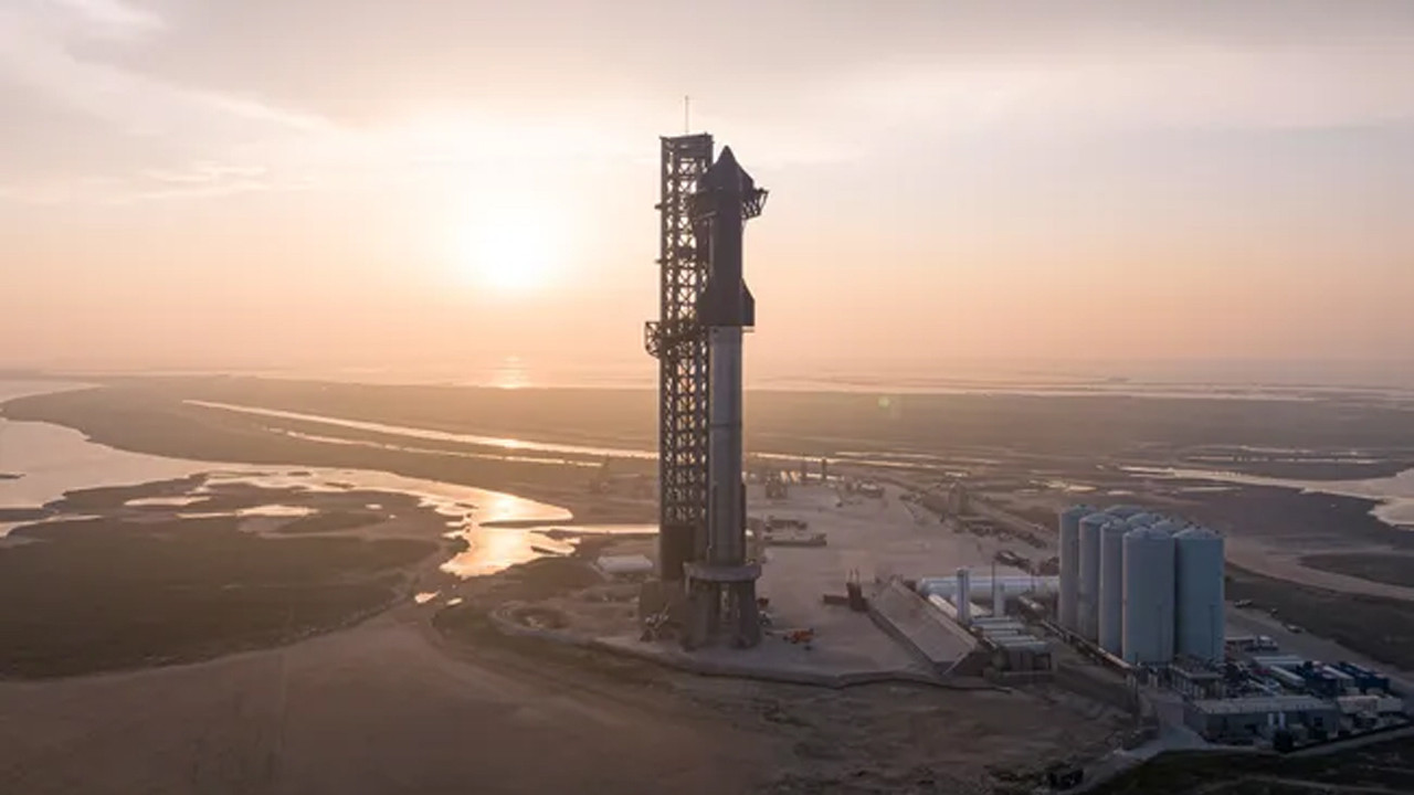 Elon Musk, roketleri için dünya genelinde yeni uzay limanları arıyor