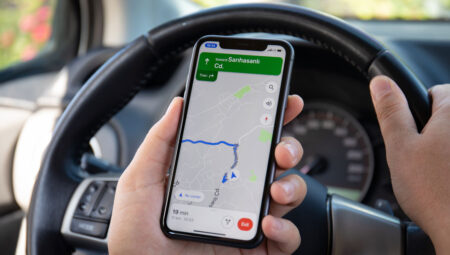 Google Haritalar’a tuhaf fakat yararlı yeni güç tasarrufu modu geliyor