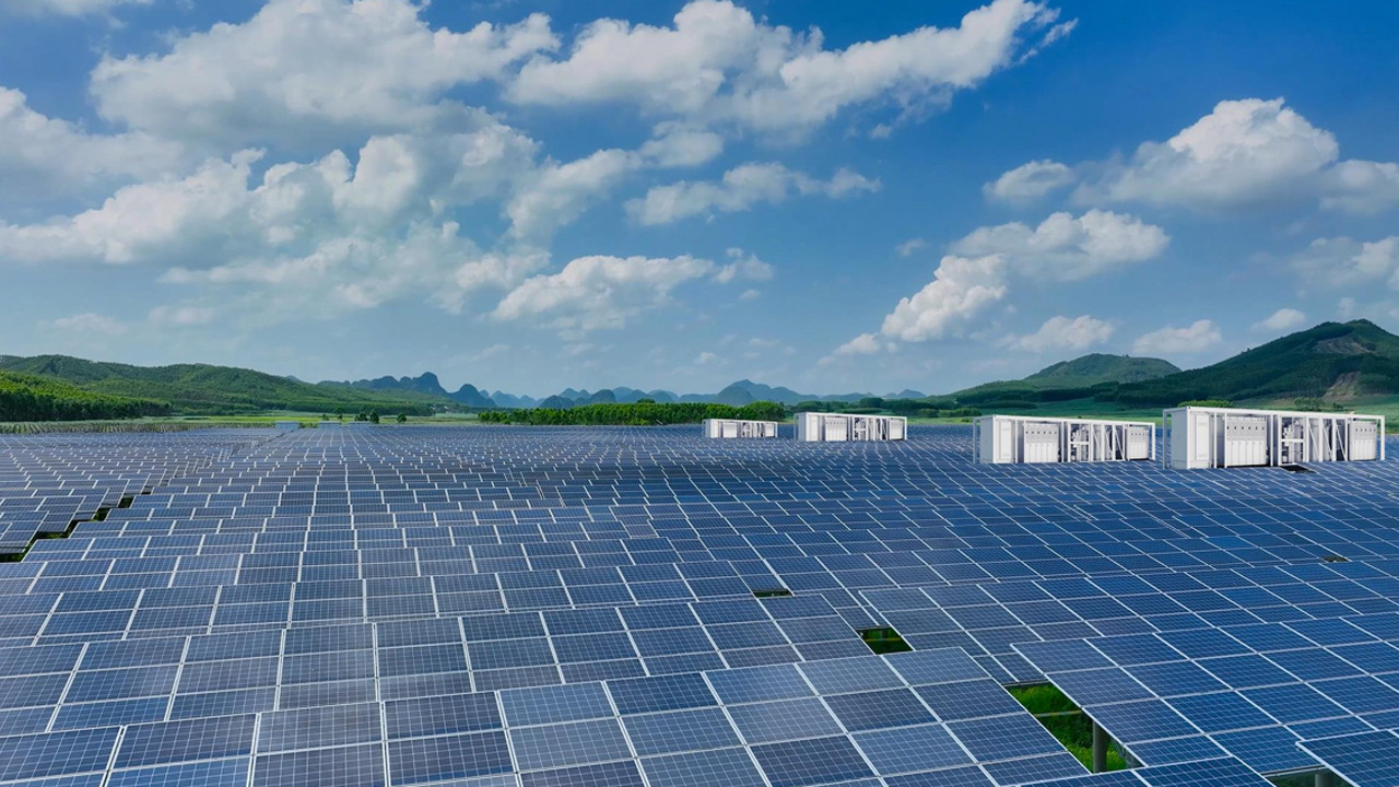 Güneş gücü yatırımlarında 1000 GW kapasiteyi aşan teknoloji devine finansal itimat