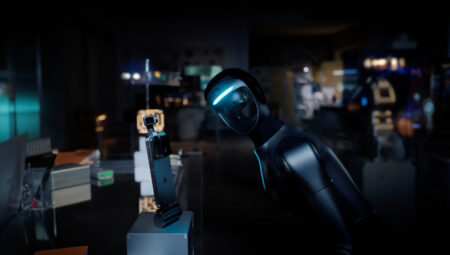 Hareketli kamera sistemine sahip Robot Phone ve Magic V6 geliyor