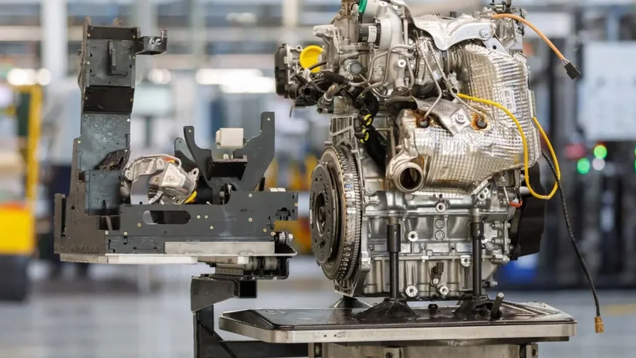 Hibrit motorların tahtını sallayan buluş: Akaryakıtın yerini Nexa-95 alıyor