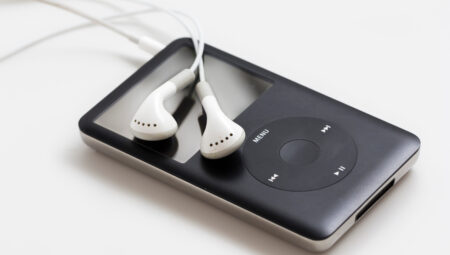 İkonik Apple iPod, 25. yıl dönümünde geri mi dönecek?