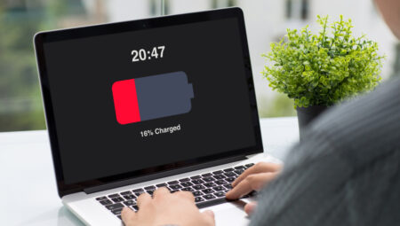MacBook bataryasının gerçek ömrü nasıl öğrenilir? MacBook’ta kapalı menüyü aç
