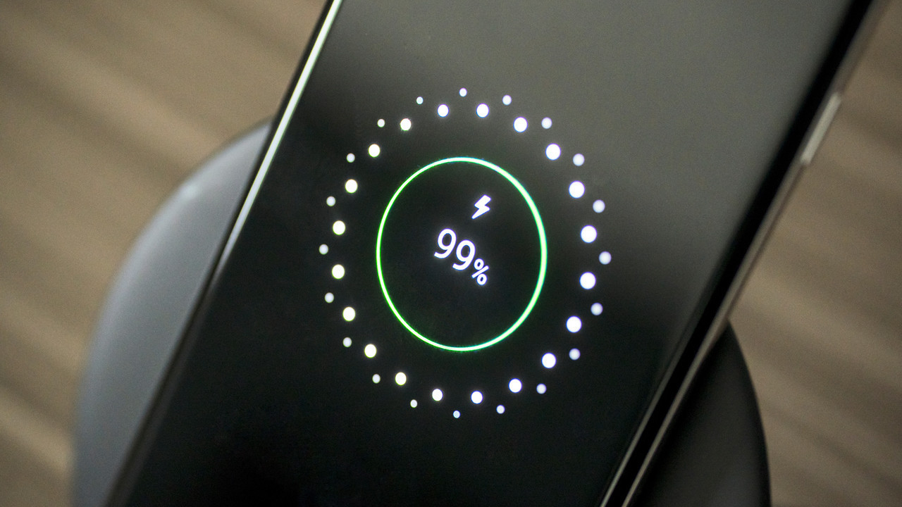 Samsung’dan her şeyi değiştirecek haber: 3 gün dayanan pil geliyor