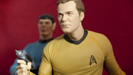 Scotty, Spock ve Uhura… Ünlü oyuncuların külleri ve saç telleri uzayda buluştu