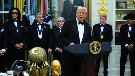 Trump’ın ismi Kennedy Center’a eklendi, reaksiyonlar çığ üzere