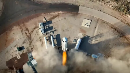 Uzayda bir birinci daha: Ünlü milyarder, NASA’nın yapmadığını yapacak